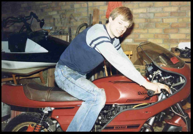 640x439 pixels (125K)